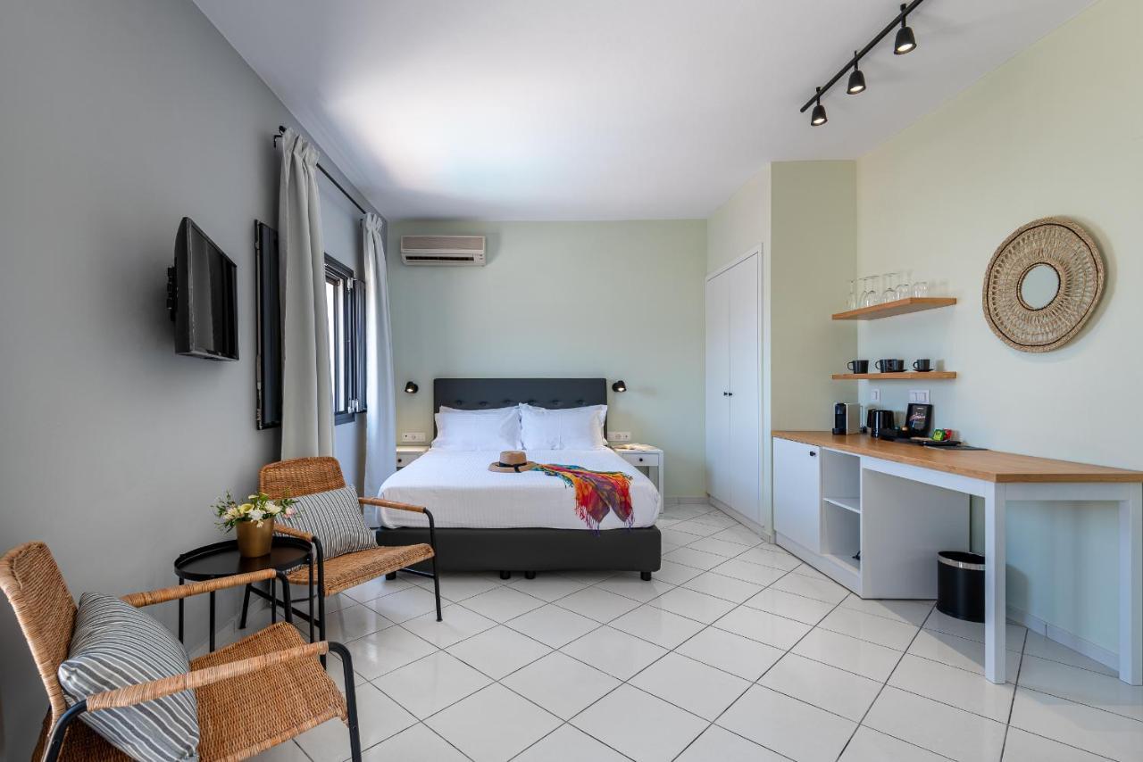 Double or Twin Room with Sea View,1121837709:JPEG